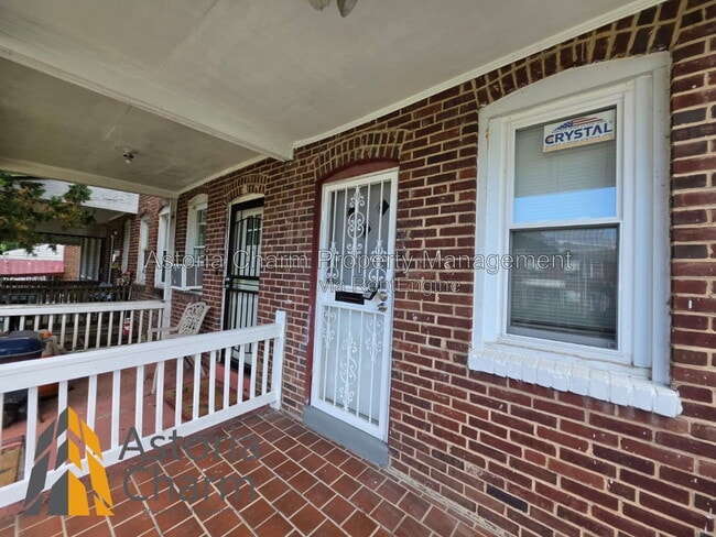 Photo - 1418 N Dukeland St