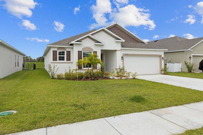Photo - 10621 SW Vasari Way