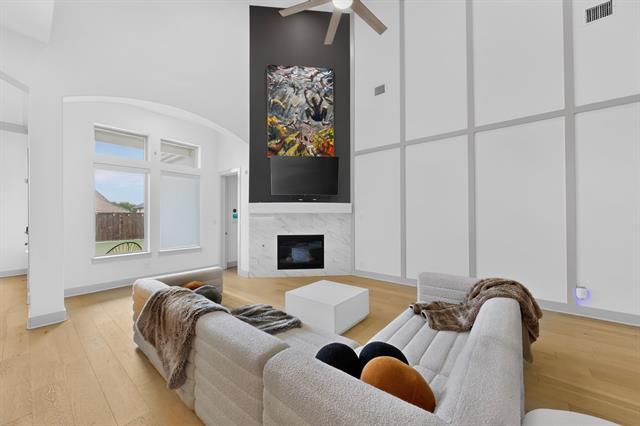 855 Emporio Dr