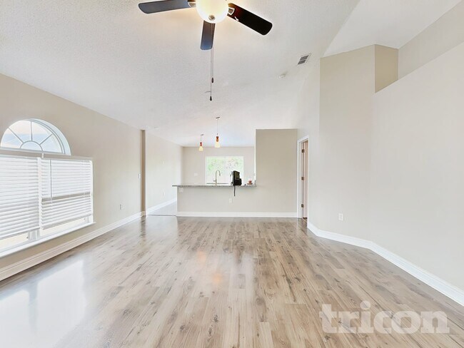 Photo - 10610 Opus Dr