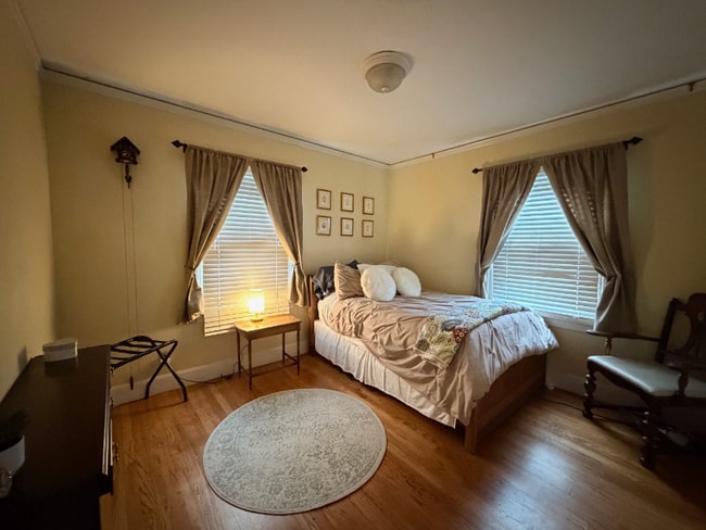 Building Photo - 4325 NE 42nd Ave