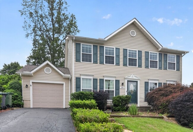 Building Photo - Beautiful 4BR Colonial in Devon Green | Prime North Stafford Location