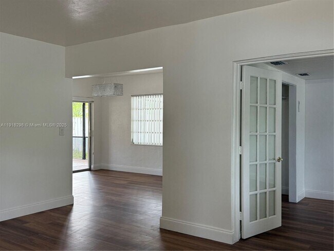 Photo - 6420 SW 18th Terrace