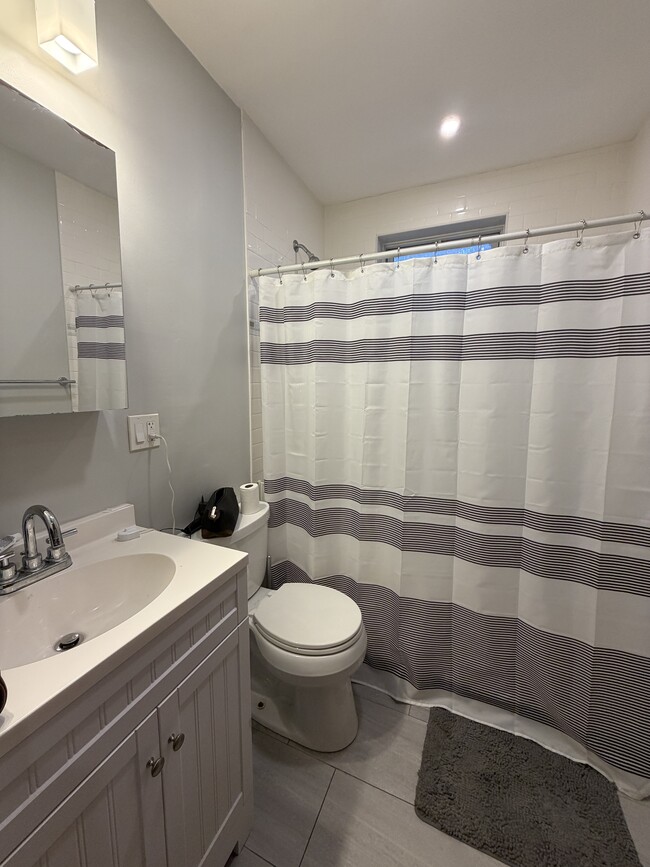 Photo - 174 Saint Alphonsus St Unit 3