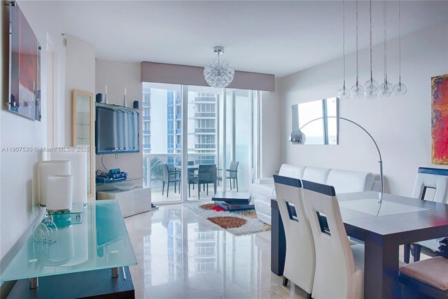 Photo - 15901 Collins Ave Unidad 802