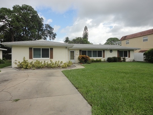 Building Photo - Venice, FL 4BR/2BA SFH on Venice Island Rental