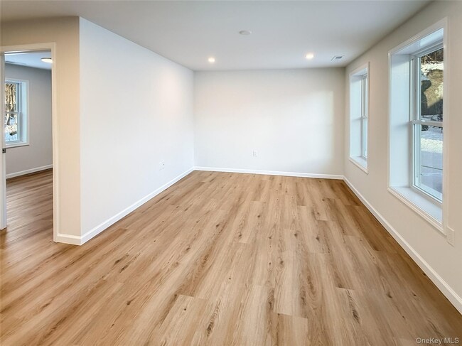 Photo - 4332 Albany Post Rd Unit 4