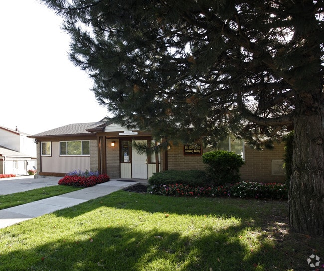 Photo - Newman Court