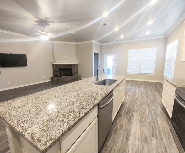 Photo - PRE-LEASING for AUGUST - 4 Bedroom in Upland Crossing