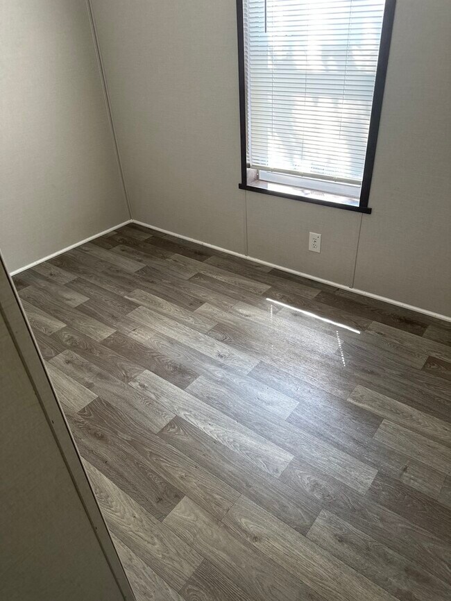 Photo - 4560 S Hydraulic Ave