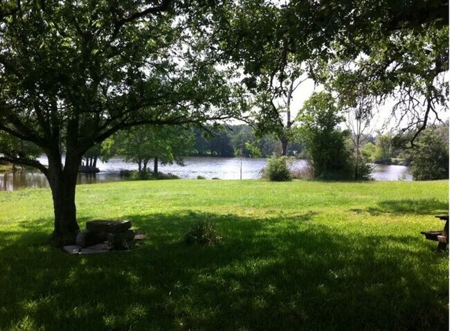 Photo - 2156 Placid Dr E