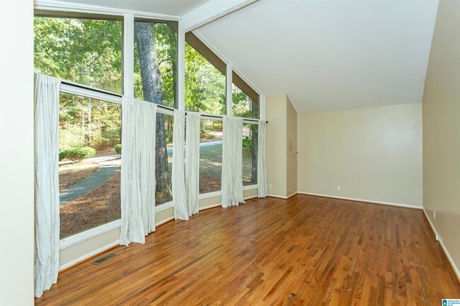 Photo - 1928 Indian Lake Dr