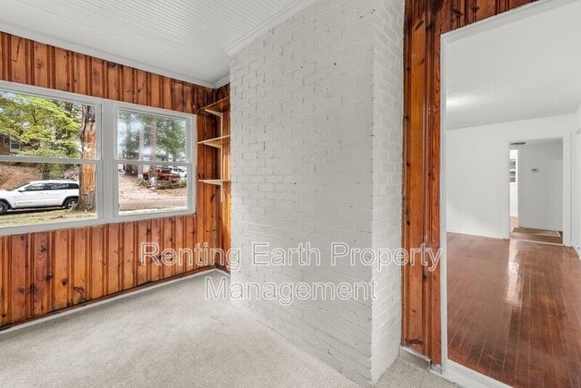 Photo - 5025 43rd Pl N