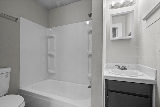 Photo - 3116 Avenue L