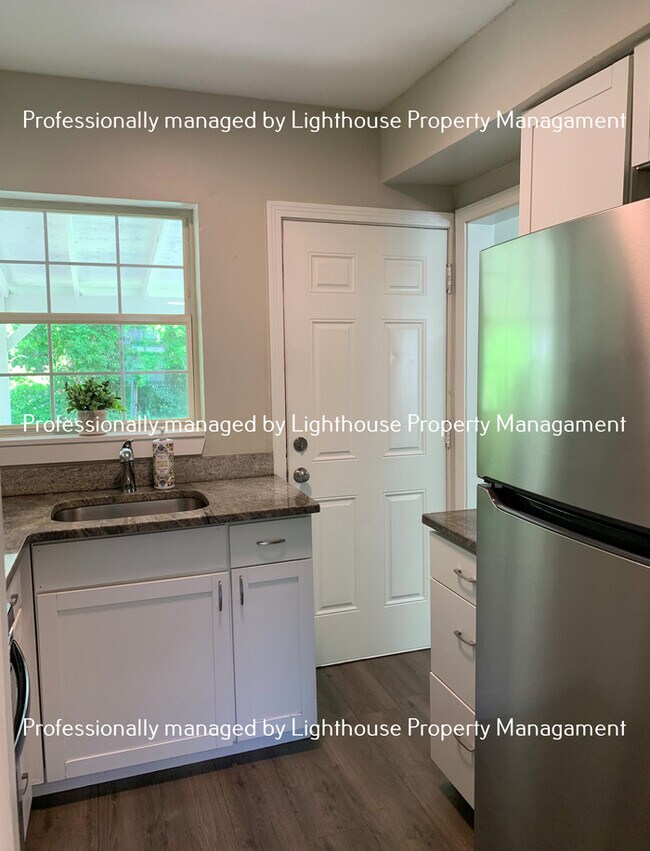 Photo - Bright 3 Bedroom Home With Open Layout And Storage Space