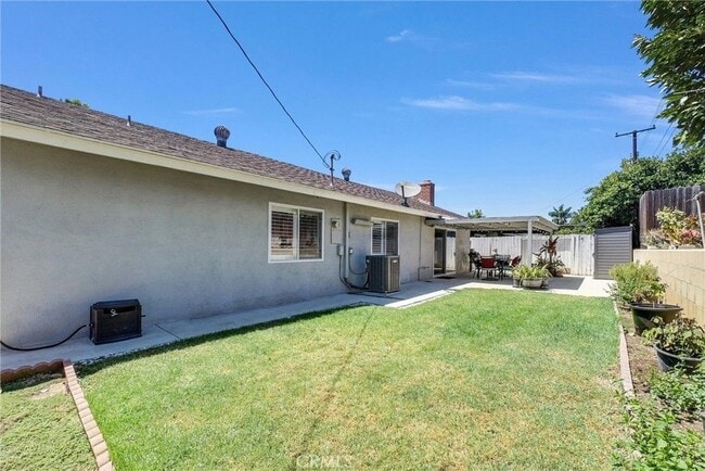 Photo - 401 N Sacramento St