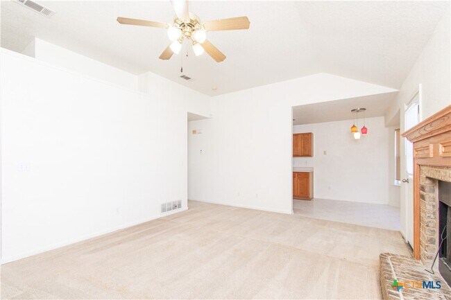 Photo - 2900 Southhill Dr