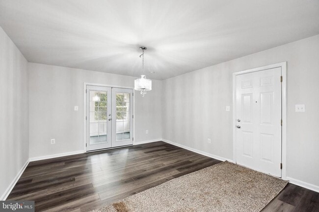 Photo - 14111 Willoughby Rd