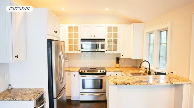 Photo - 12 Justan Ave