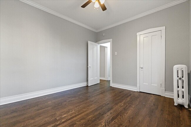 Photo - 905 W Altgeld St Unit 1B