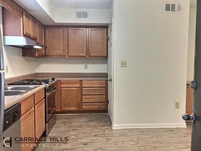 Photo - Carriage Hills Apartments