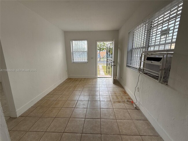 Photo - 4651 NW 16th Ave Unit 4651