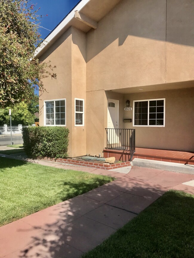 Building Photo - 1601 E San Fernando St Unit 1601