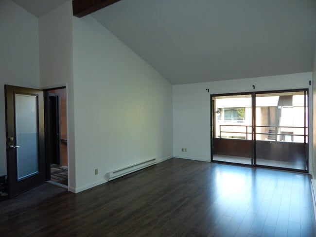 Photo - 355 W Deloney Ave