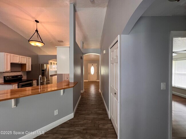 Photo - 3288 Wallace Ave