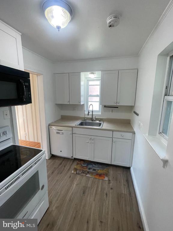 Photo - 3313 6th St S