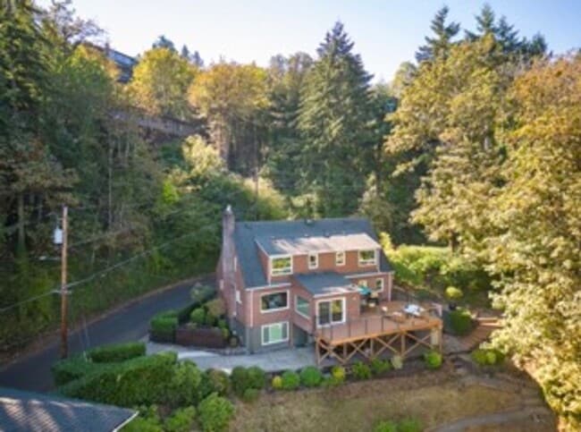 Photo - Beautiful 4 Bed, 3.5 Bath Rental home in G...