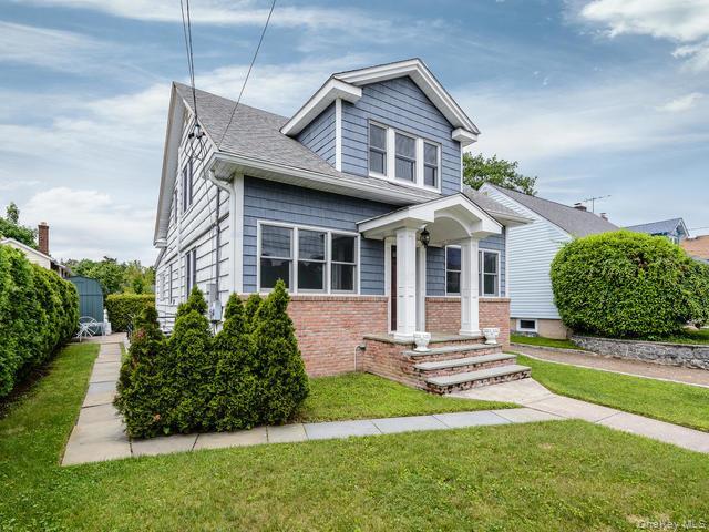 Building Photo - 35 Birch St