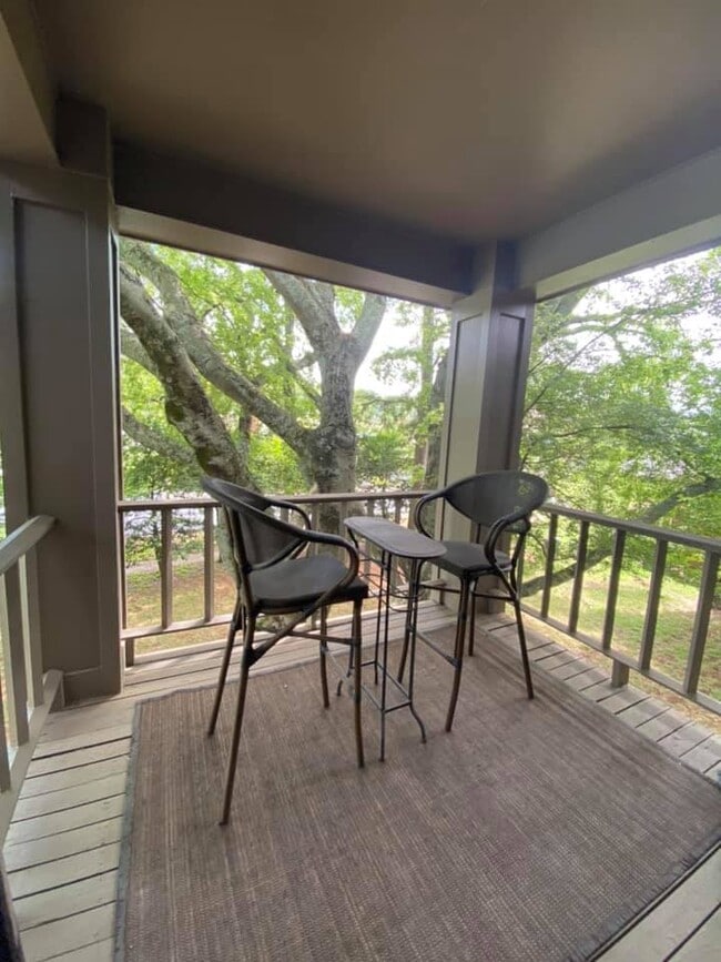 221 Danville Ct SW Condo Unit 221 Danville Court SW Condo for Rent in