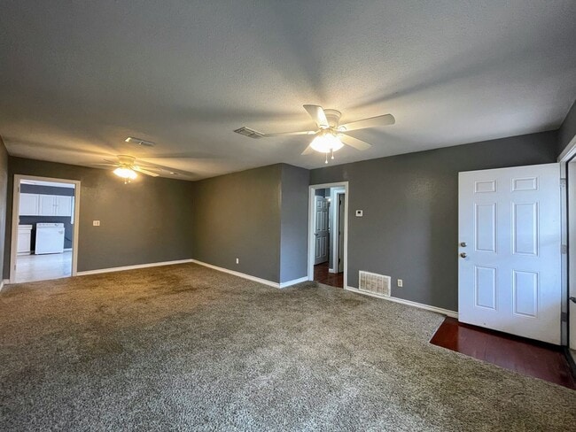 Photo - Charming 2-Bedroom Single-Family Home – Perfect for Comfort & Convenience!