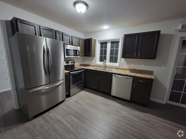 Building Photo - 92 Guideboard Rd Unit 92 Rental