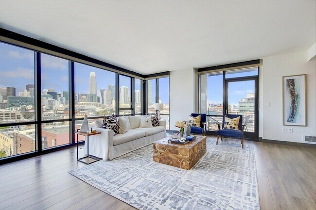 Photo - 250 King St Unit 1116