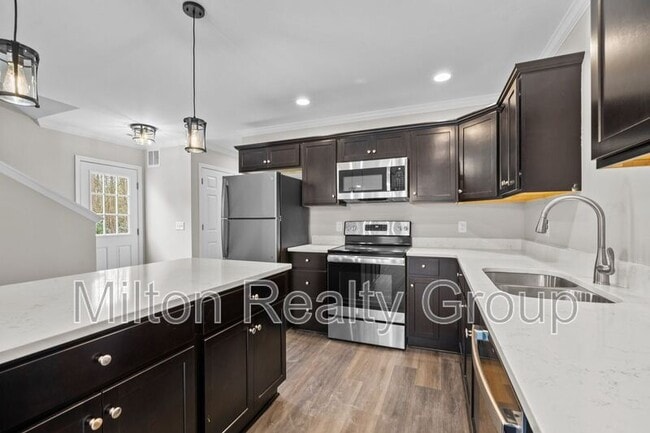 Photo - 121 Laura Ln