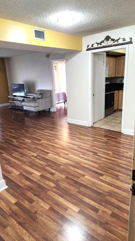 Photo - 4156 Inverrary Dr