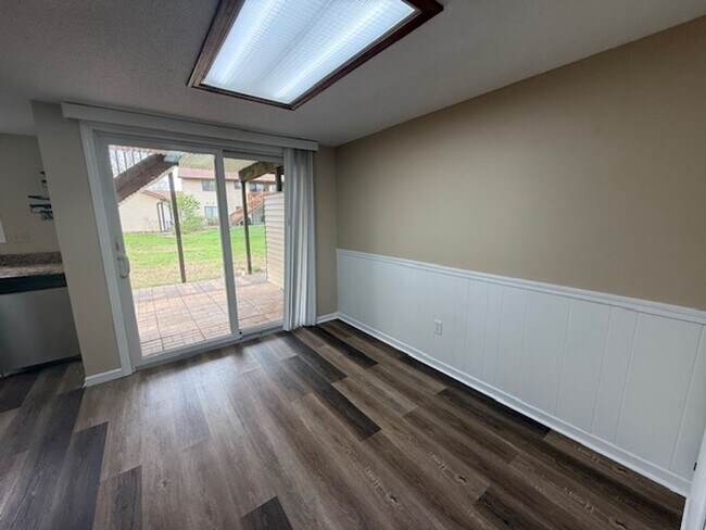 Photo - 2BR Urbana Apartment with New Appliances & Back Porch