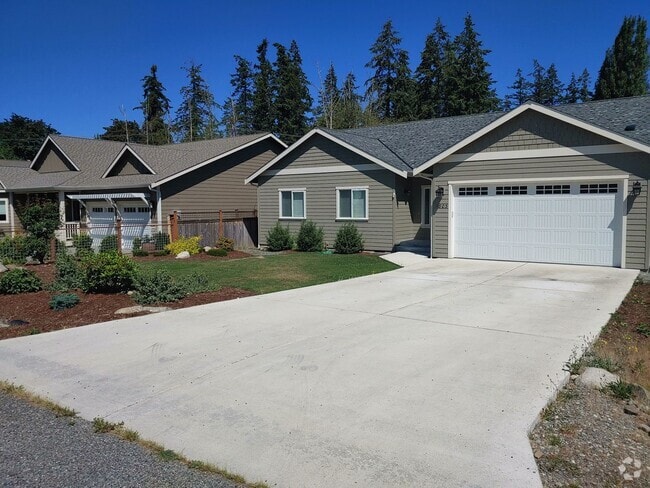 Building Photo - Lovely Single Level Home In Freeland!