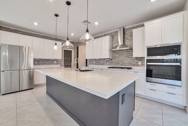 Photo - 10937 Parsley Ave