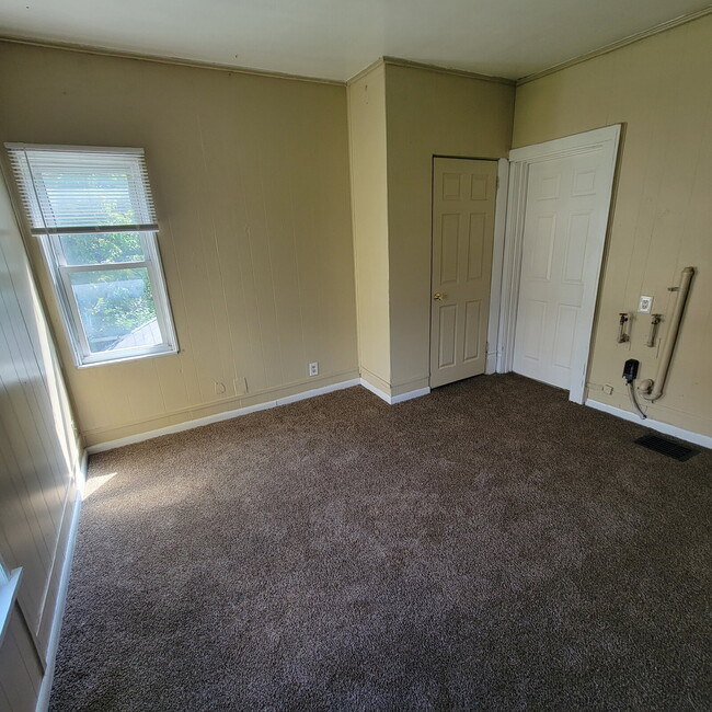 Westside 2BR Top-Floor Duplex