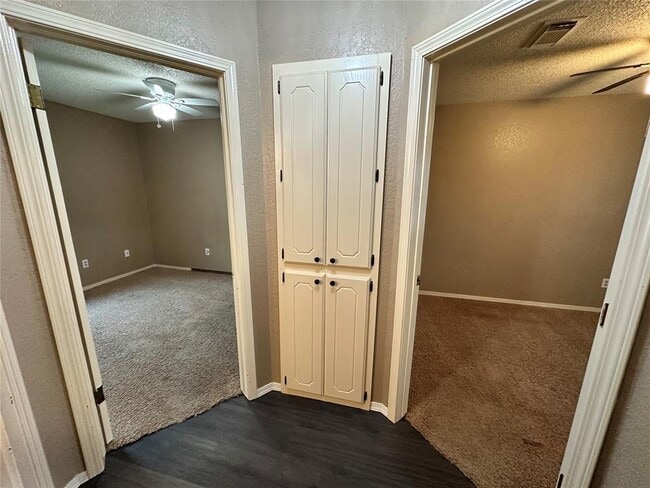 Photo - 2221 NE 8th St