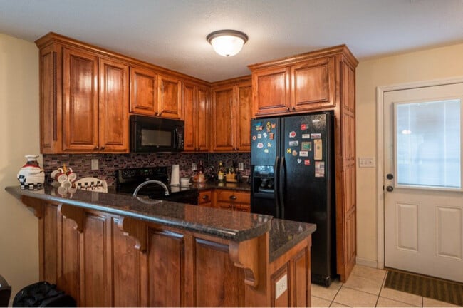 Photo - 717 E Force St