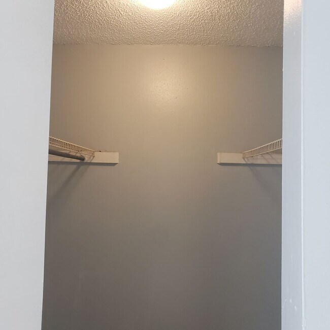 Photo - Nice upgraded 1bed/1bath condo convenientl...