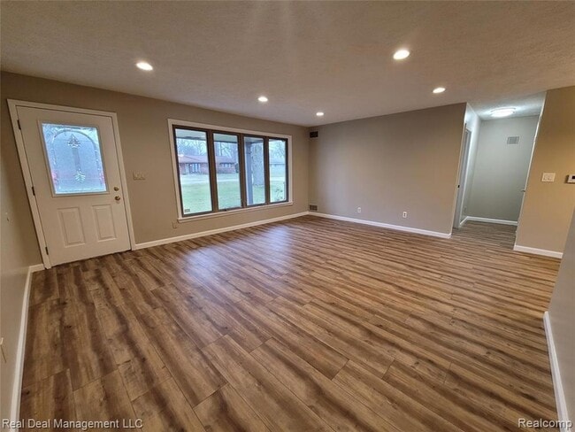Photo - 2534 Depew Dr