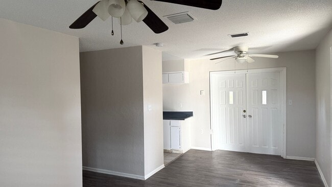 Photo - Cute 3Bed/1Bath Home with Carport and Large Yard in Conway Acres