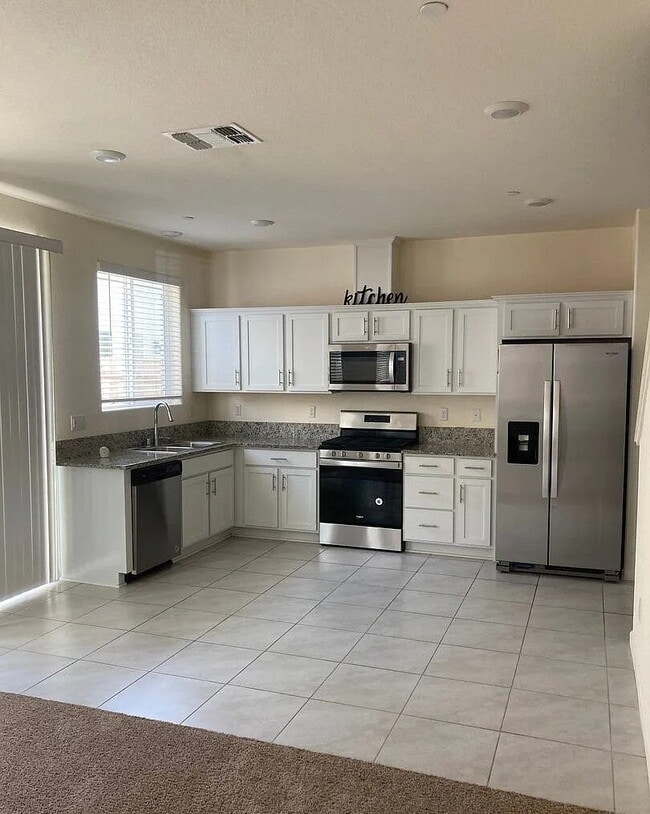 Photo - 282 Sullivan Dr
