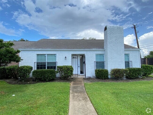 Building Photo - 10946 Bexley Dr Unit 946 Rental