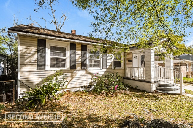 Photo - 1585 W 16th St